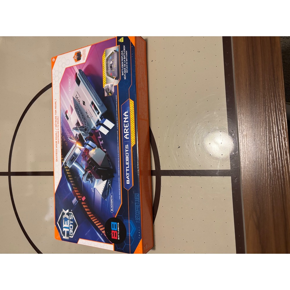 Hexbots BattleBots Arena BattleBox Replica with Blacksmith and Bite Force Robots